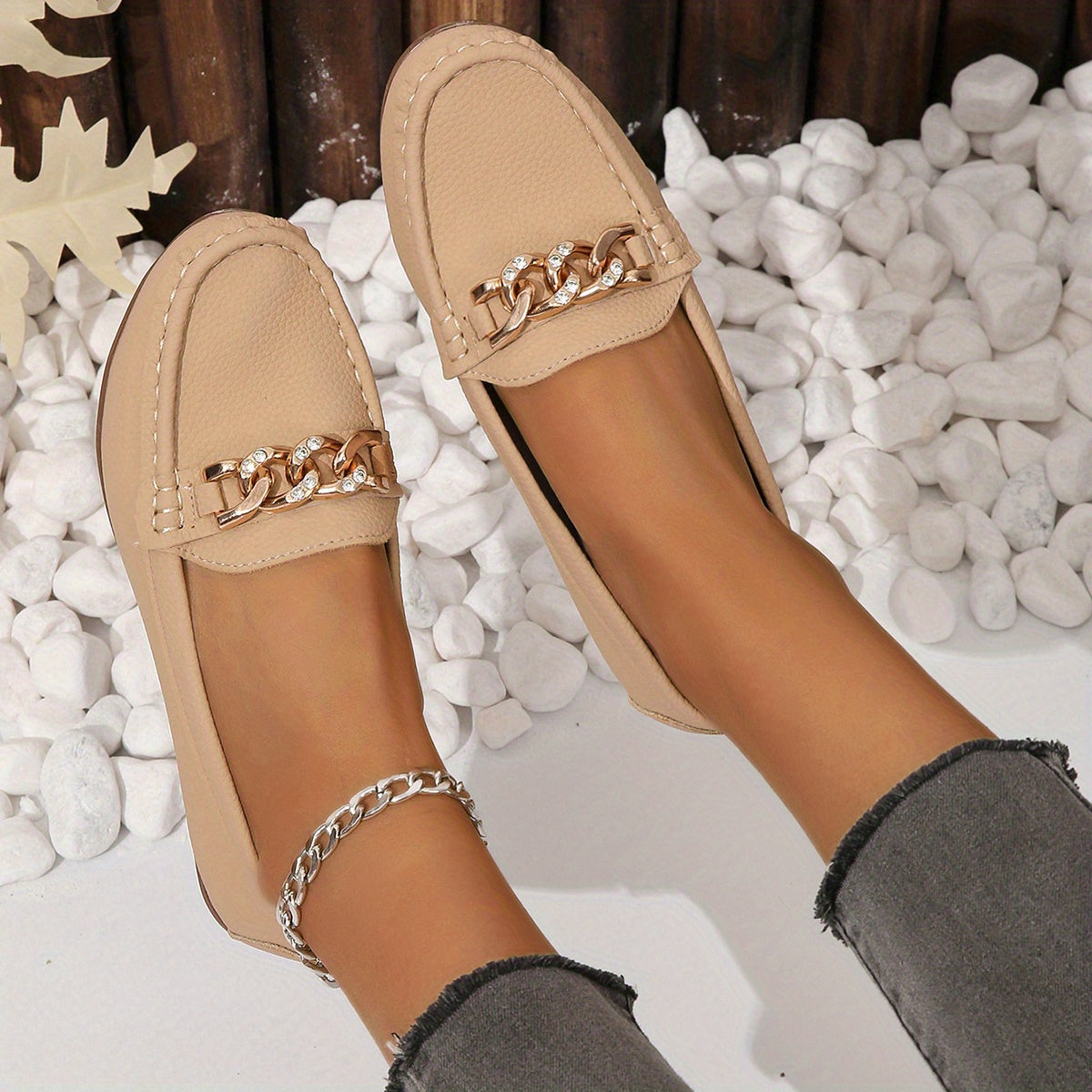 Loafers mit Ketten-Dekor – Leichte Slip-On Schuhe Rundzehen