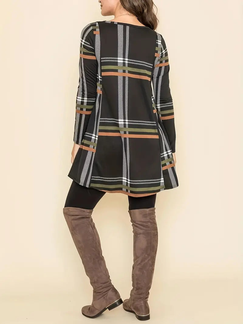 Lässiges Minikleid mit Rundhalsausschnitt