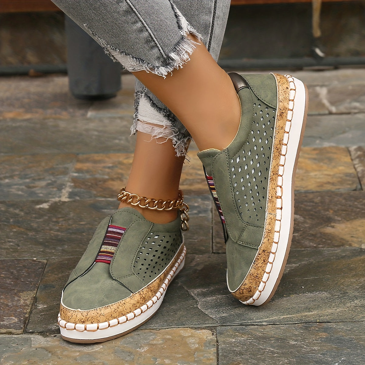 Farbenfrohe Slip-On Loafers Atmungsaktives Cut-Out-Design