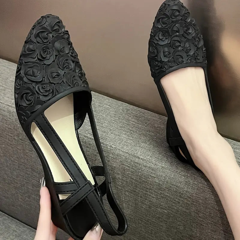 Klassische, bequeme Schuhe mit Rosen-Keilabsatz