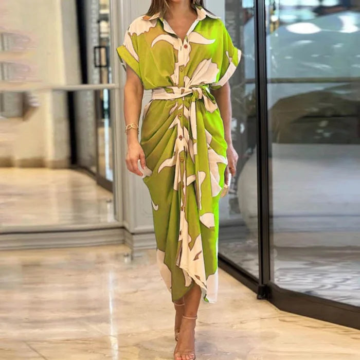 Mena - Elegantes Kleid mit bedruckten Knöpfen im Vintage-Stil für den Sommer 2024
