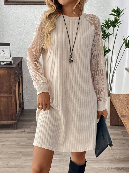 Elegantes Mini-Kleid mit Spitzen-Details – Langarm, Polyester