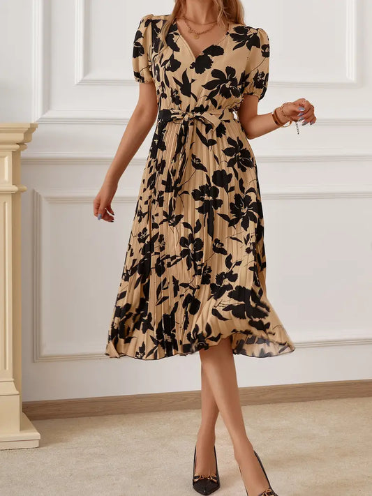 Lässiges Kleid mit Blumenmuster und plissiertem V-Ausschnitt