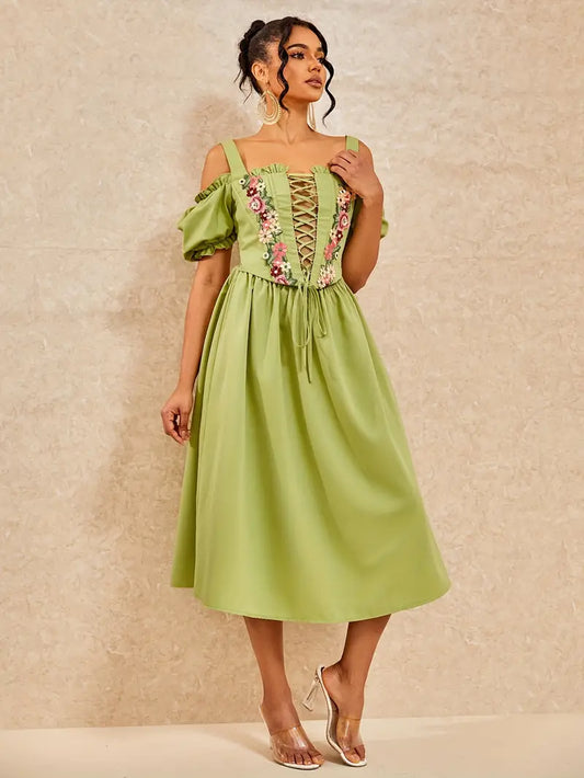 Floral besticktes Spitzenkleid