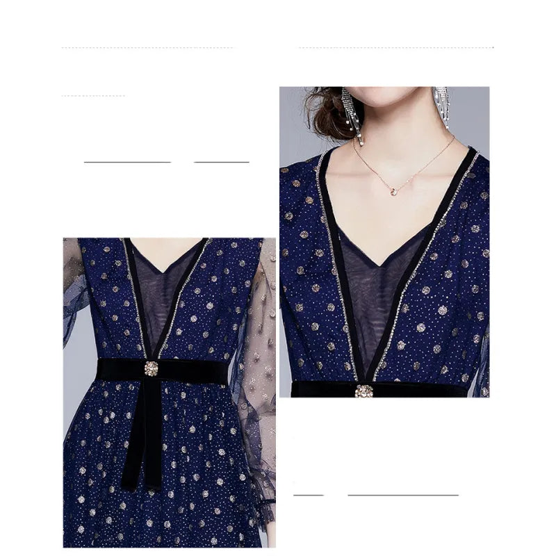 Mesh-Kleid mit kontrastierenden Pailletten und Gürtel