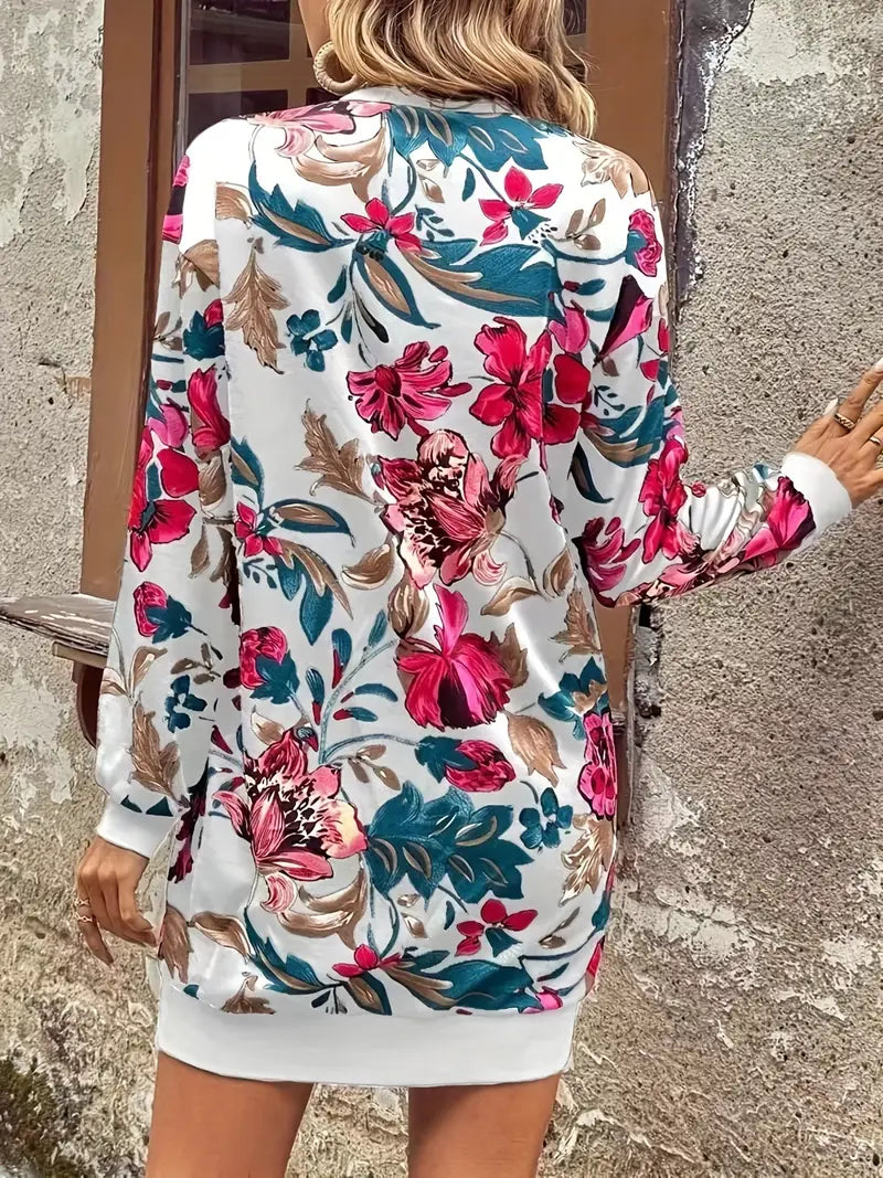 Langärmeliges Kleid mit Blumenmuster und Boho-Ausschnitt im Vintage-Look,