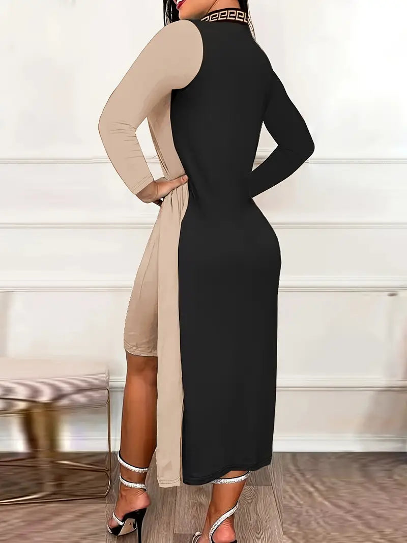 Elegantes Langarmkleid mit Farblock, hoher Schlitz