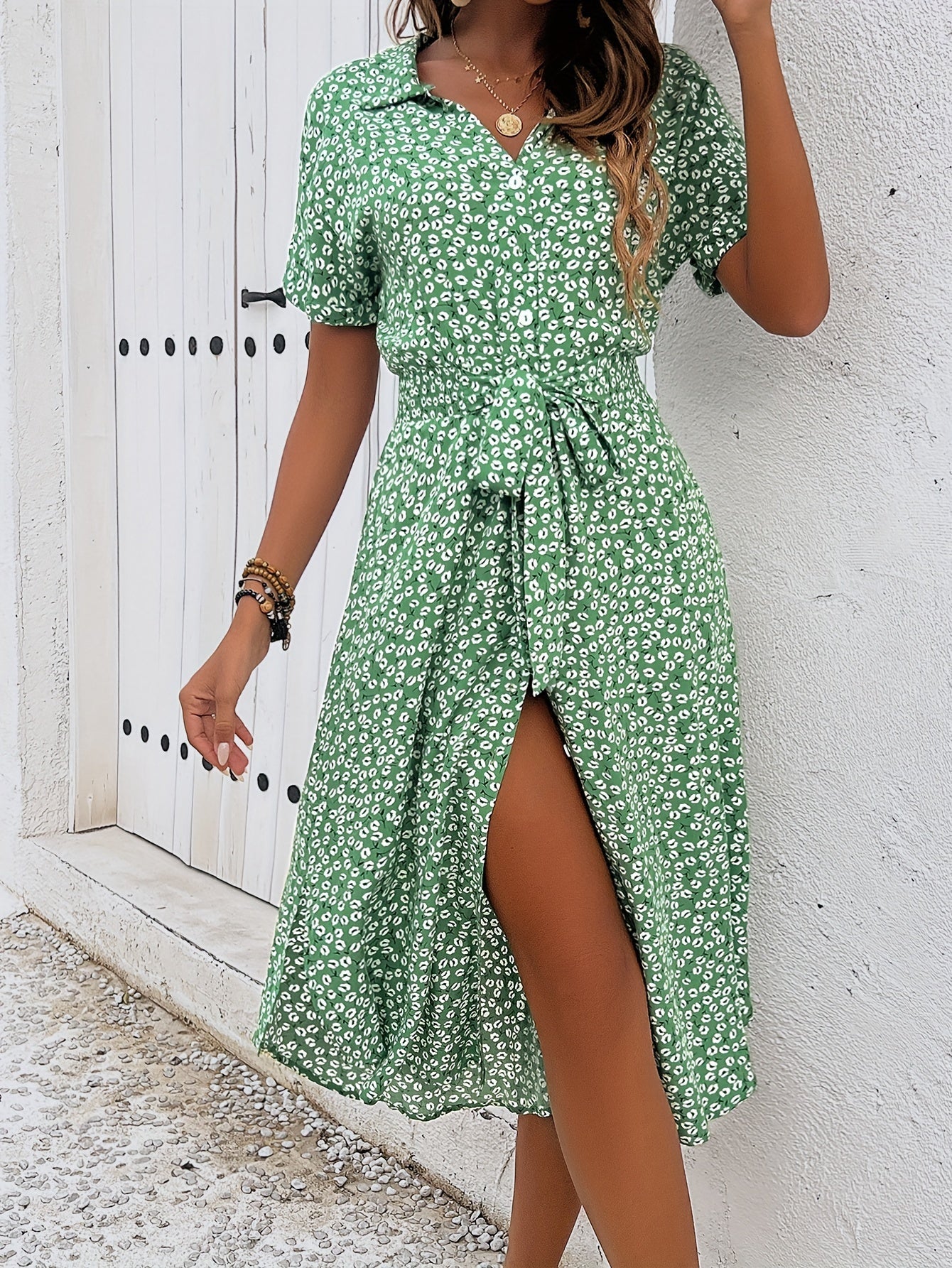 Elegantes Floral Print Midi Kleid mit Gürtel, Kurze Ärmel, Knopfleiste